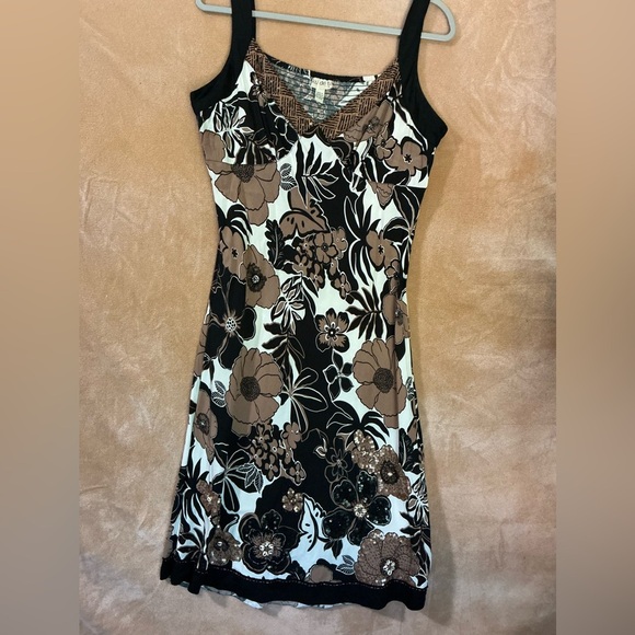 Kudetal. Floral Black and Brown Women's Dress - Picture 3 of 9